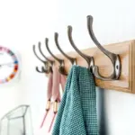 Kan jeg bruge en toiletstøtte på et vægmonteret toilet?